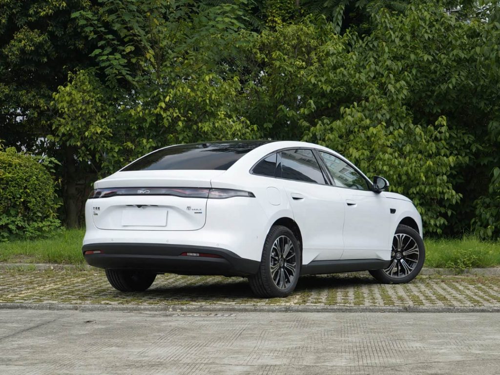 BYD Qin MAX تنطلق بمدى خيالي يصل إلى 2370 كم في الصين!! 7 شبكة السيارات الصينية – BYD Qin MAX تنطلق بمدى خيالي يصل إلى 2370 كم في الصين!!