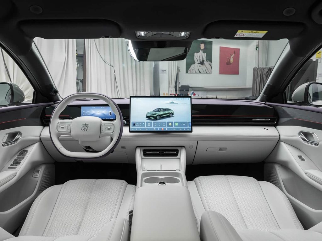 BYD Qin MAX تنطلق بمدى خيالي يصل إلى 2370 كم في الصين!! 11 شبكة السيارات الصينية – BYD Qin MAX تنطلق بمدى خيالي يصل إلى 2370 كم في الصين!!
