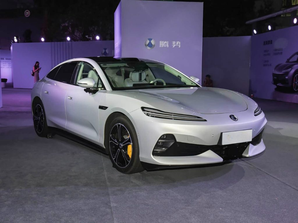 شبكة السيارات الصينية &ndash; دينزا Z9S تنطلق في الصين: 1,210 حصان ومدى كهربائي 1,100 كم وشحن من 10 إلى 97% خلال 9 دقائق