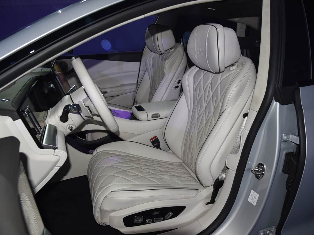 شبكة السيارات الصينية &ndash; دينزا Z9S تنطلق في الصين: 1,210 حصان ومدى كهربائي 1,100 كم وشحن من 10 إلى 97% خلال 9 دقائق