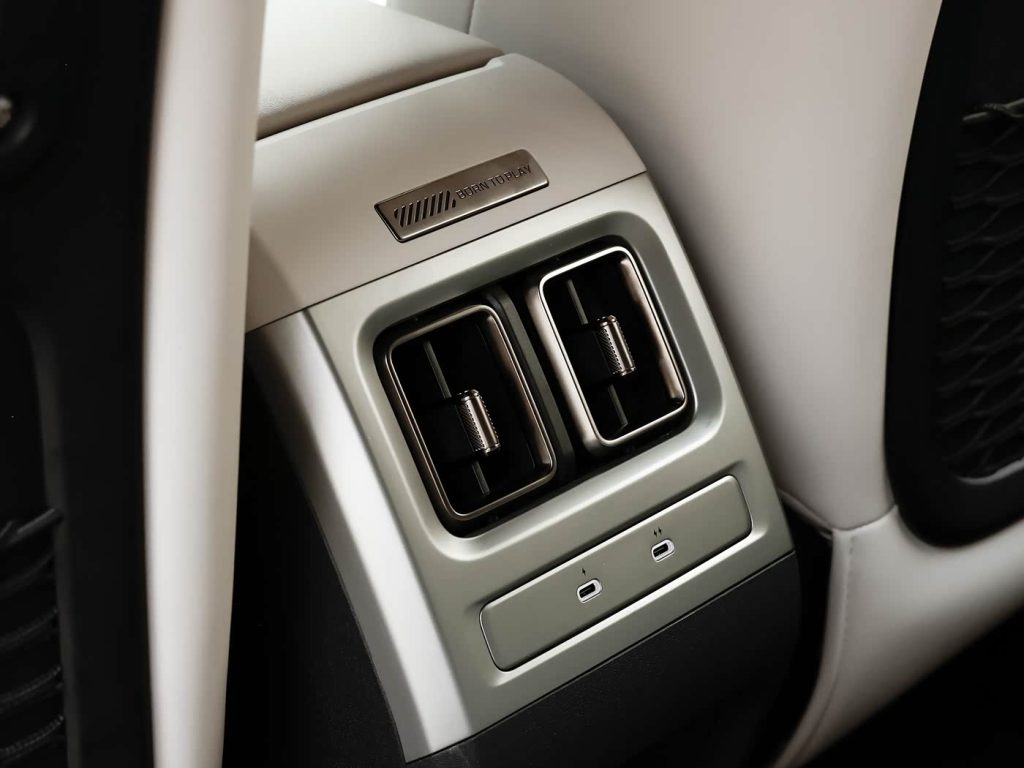 شبكة السيارات الصينية &ndash; معرض تشنغدو: مواصفات iCAR V25 بقوة 455 حصان ومدى 1200 كم