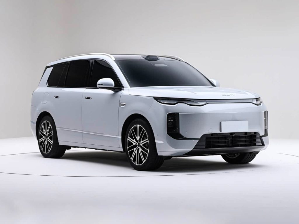شبكة السيارات الصينية &ndash; بي واي دي Sealion 08 تكشف مقصورتها رسميًا: SUV رائدة بـ6 مقاعد ومدى كهربائي 900 كم وإطلاقها في أغسطس