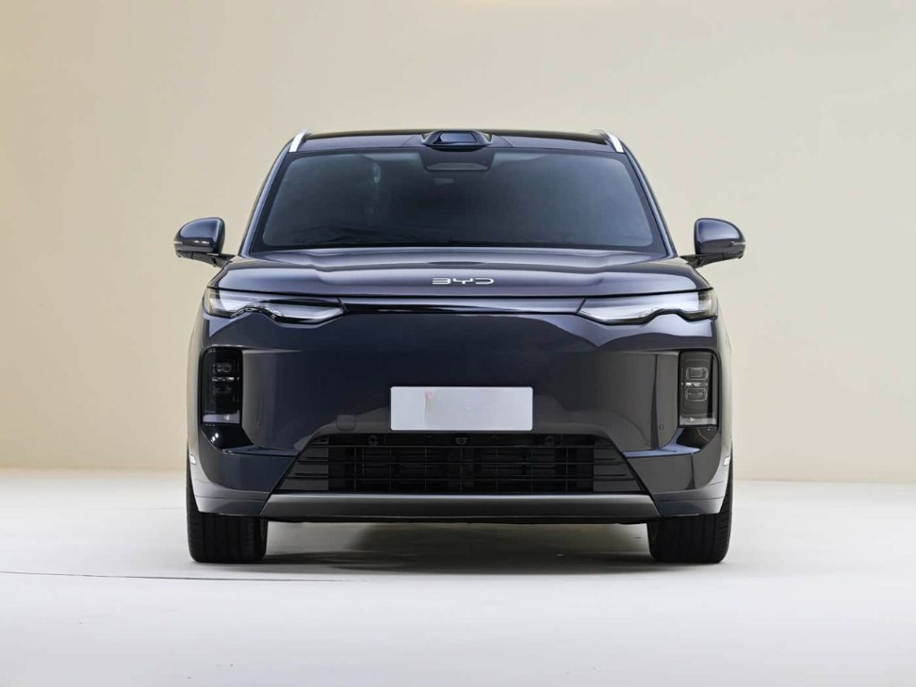 شبكة السيارات الصينية &ndash; بي واي دي Sealion 08 تكشف مقصورتها رسميًا: SUV رائدة بـ6 مقاعد ومدى كهربائي 900 كم وإطلاقها في أغسطس