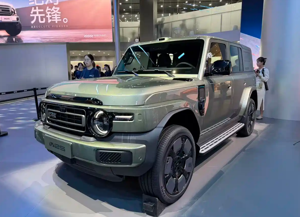 معرض تشنغدو: مواصفات iCAR V25 بقوة 455 حصان ومدى 1200 كم