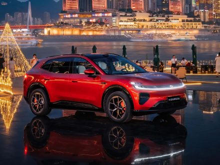 Changan Nevo Q06 تبدأ الحجز بقوة 449 حصانًا ومدى 700 كم